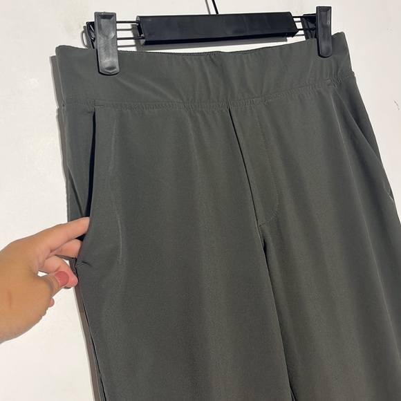 Athleta Mountain Olive Brooklyn Ankle Pants Size 2 - Picture 4 of 11